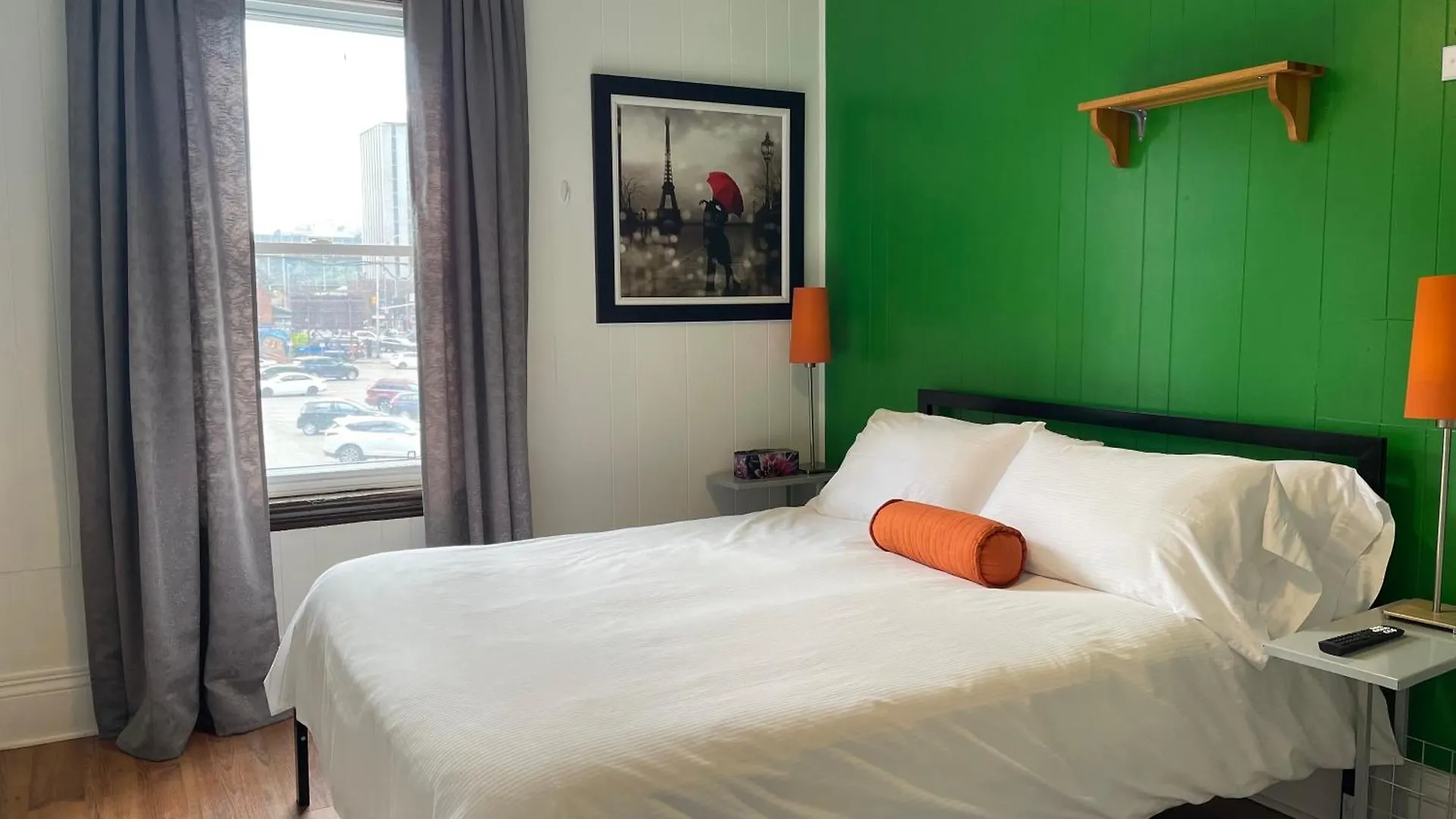 Barefoot Inn Canada